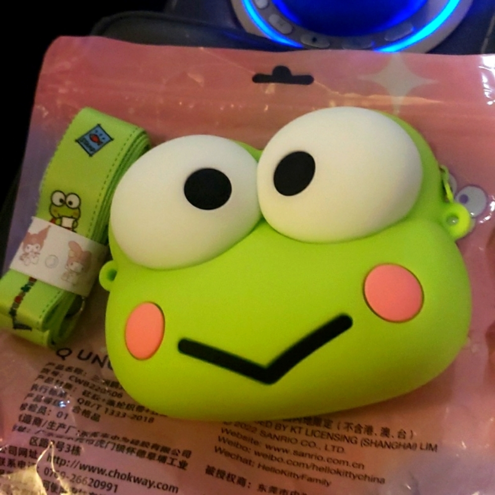 SANRIO Quncle Crossbody NIB